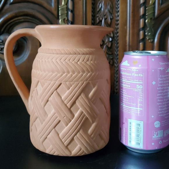Vntg Clay 6 1/4" Pitcher Vase Woven Design Terracotta made in R.O.C. Taiwan - Picture 12 of 13